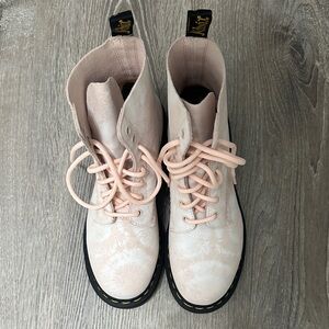 Dr. Martens Light tye dye Pink Combat Boots